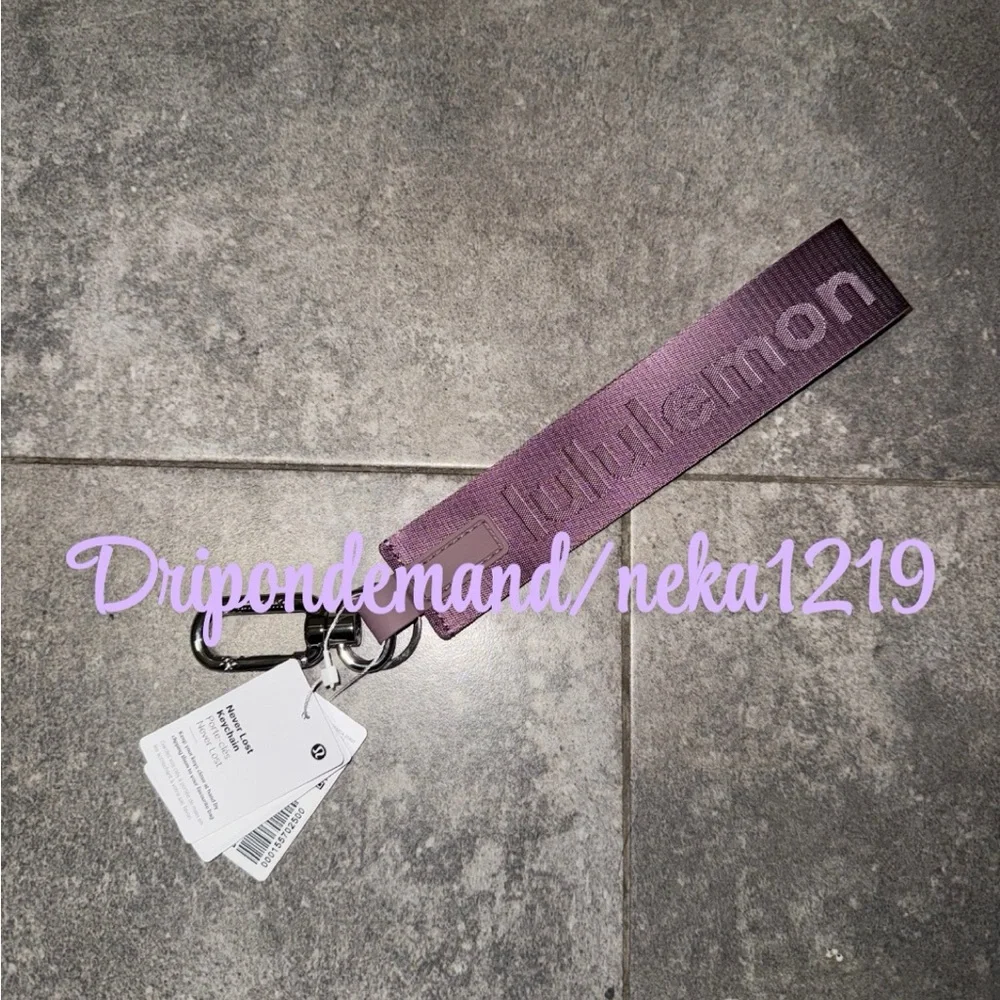 Lululemon Never Lost Keychain- Lavender Lux/Goodnight Plum